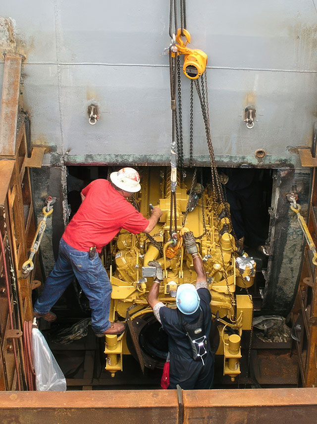 Engine lift